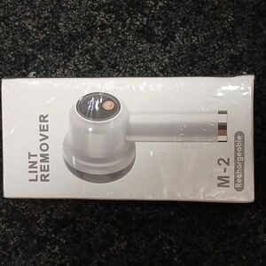 Rechargeable lint remover
